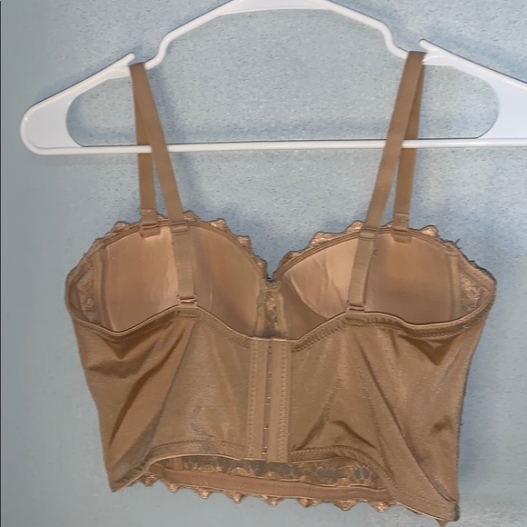 Corset sassy cropped top. - Picture 2 of 2